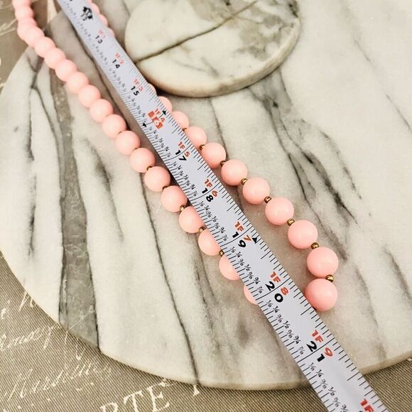 Vintage Pink Beaded Necklace Round Acrylic Bead Single Strand Unsigned Retro 42” - Picture 5 of 6
